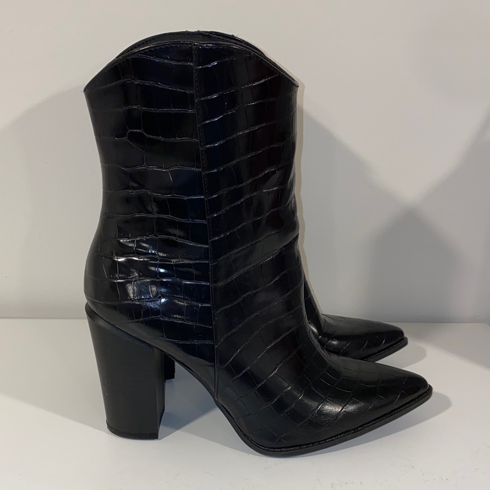Quipid Black Croc-Embossed Women's Boots